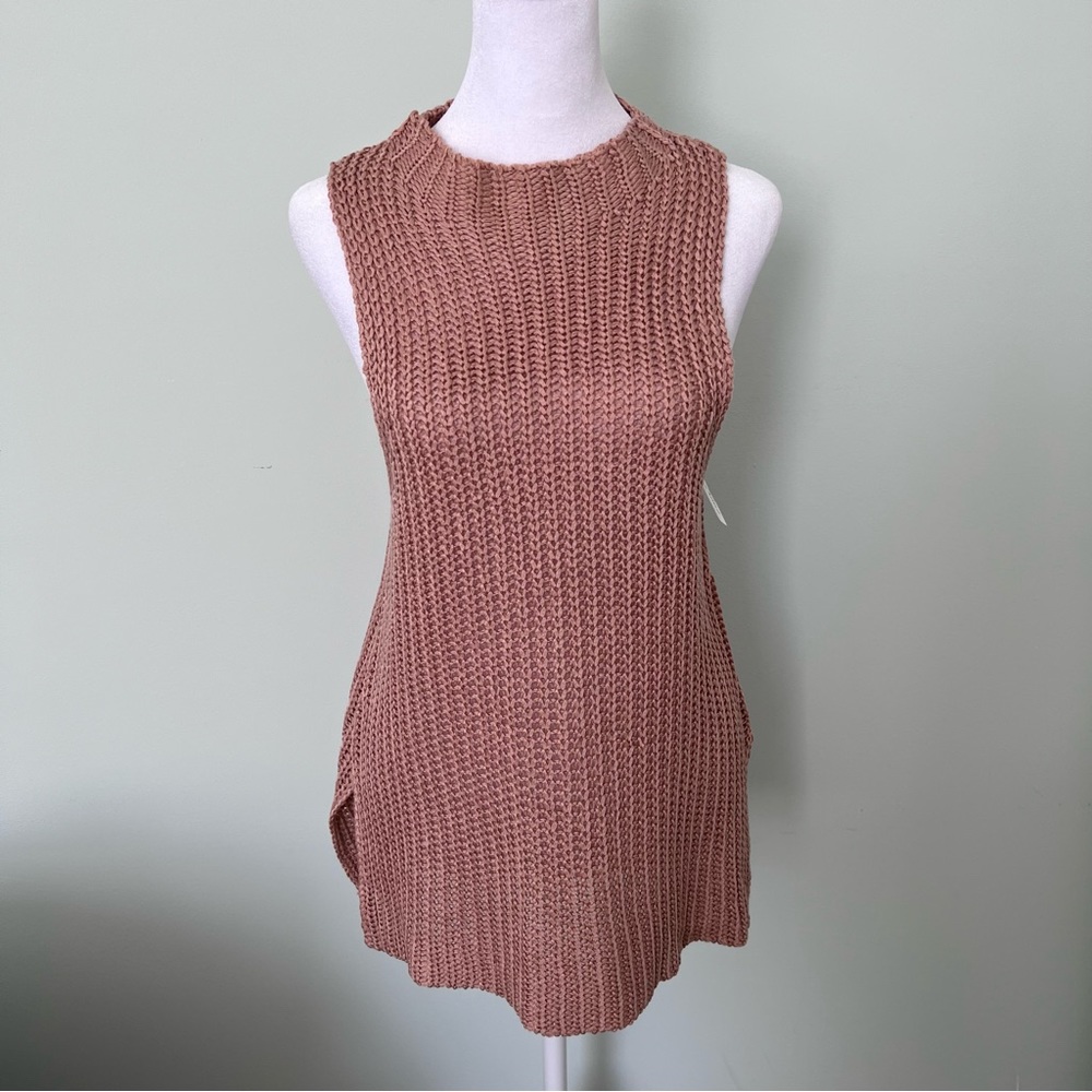 Ladies Sleeveless Sweather